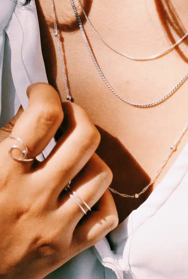 Earrings model image