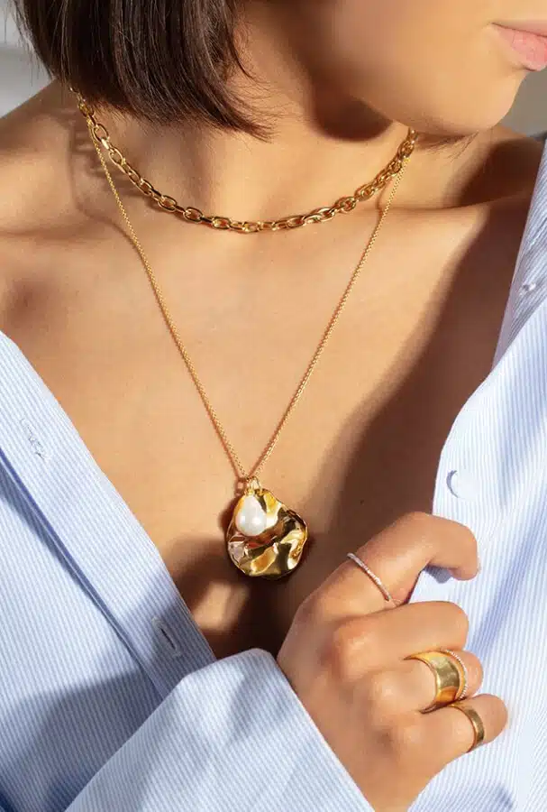 Necklaces model image